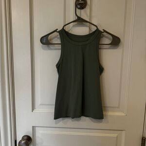 Lululemon green top
